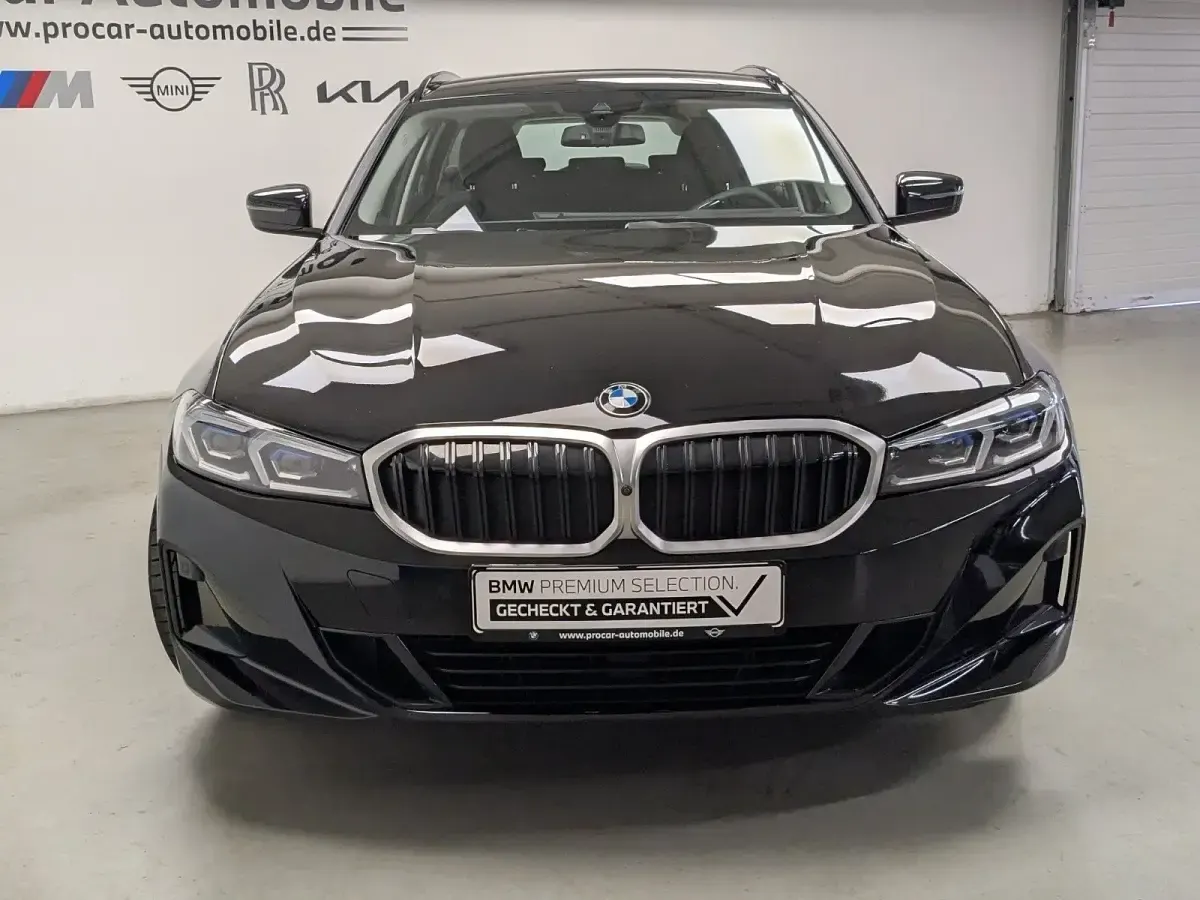 Gebraucht BMW 318 Shadowline 150 PS (110 kW) 2025 Schwarz Kombi