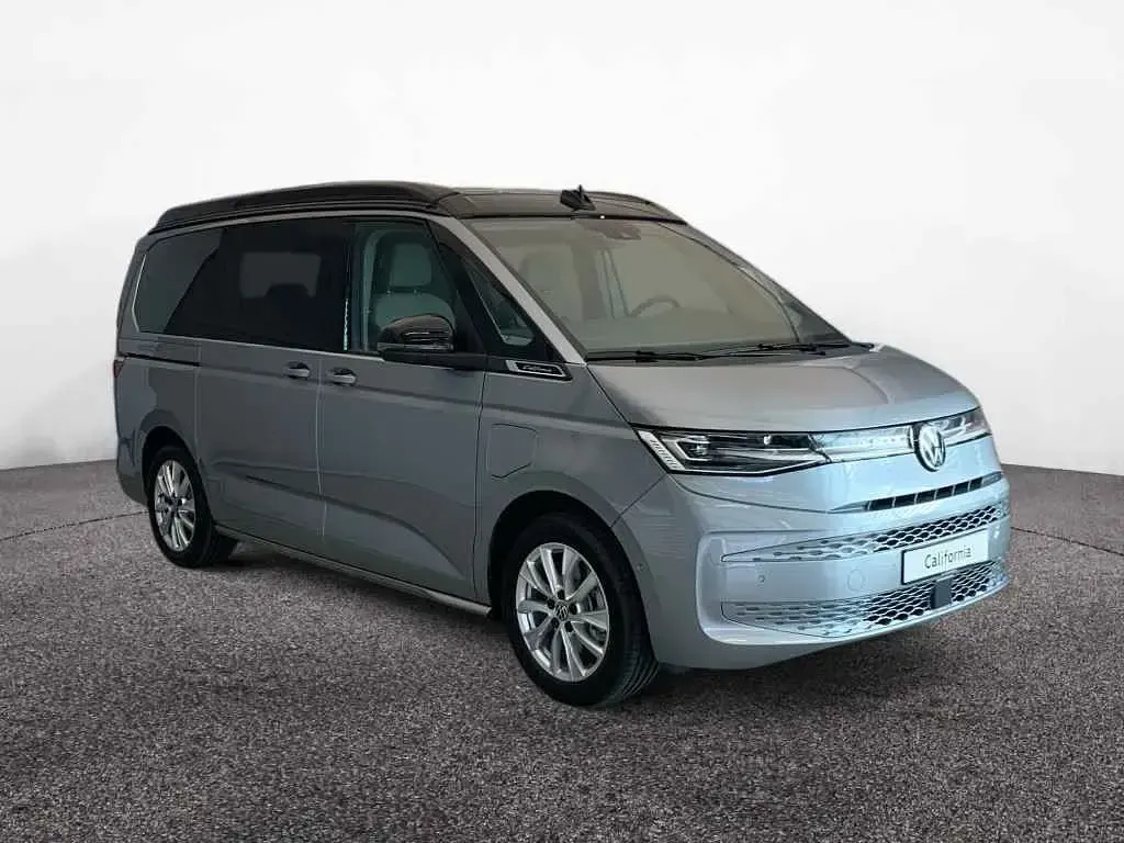 Gebraucht VW California Beach 245 PS (180 kW) 2026 Silber Van