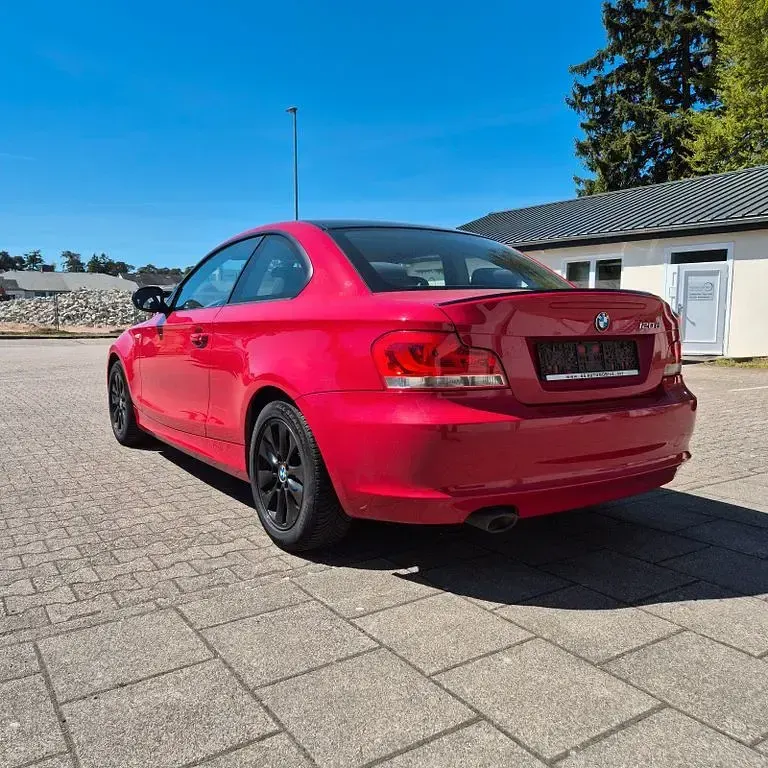 Używany BMW 120 177 KM (130 kW) 2011 Czerwony Hatchback