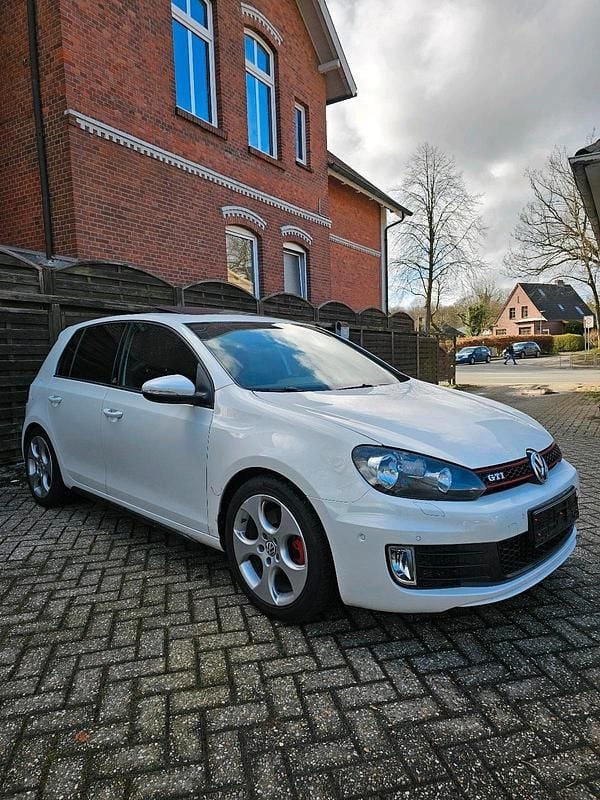 Gebraucht VW Golf VI GTI 211 PS (155 kW) 2011 Weiß Kleinwagen