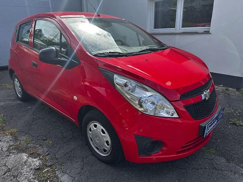 Rot Gebraucht 2012 Chevrolet Spark Kleinwagen | 2.950 € (Fairer Preis) - Bild 1/4