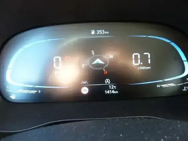 Gebraucht Hyundai i10 Trend 63 PS (46 kW) 2025 Silber Kleinwagen