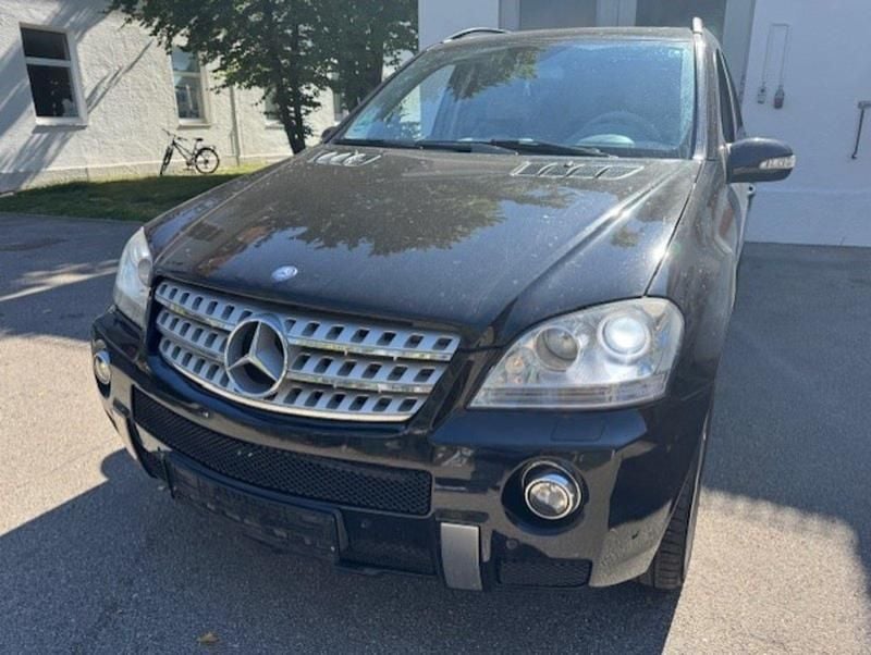 Schwarz Gebraucht 2006 Mercedes ML320 AMG SUV | 5.499 € (Superpreis) - Bild 1/4