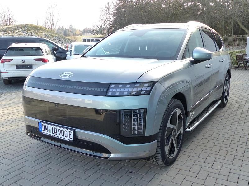 Gebraucht Hyundai Ioniq 9 225 kW (307 PS) 2025 Celadon grey / met SUV