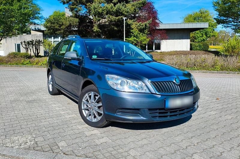 Second-hand Skoda Octavia 122 CP (89 kW) 2011 Gri Break