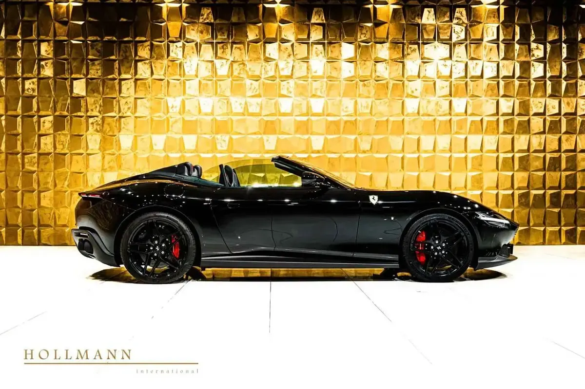 Nouă Ferrari Roma 620 CP (456 kW) 2026 Negru Cabrio