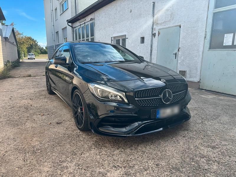 Gebraucht Mercedes CLA45 AMG AMG 381 PS (280 kW) 2018 Schwarz Limousine