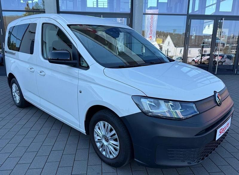 Gebraucht VW Caddy 75 PS (55 kW) 2022 Weiß Van / Kleinbus