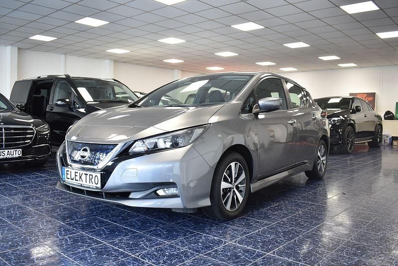 Gebraucht Nissan Leaf Acenta 110 kW (150 PS) 2021 Grau Kleinwagen