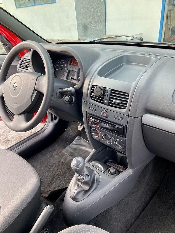 Gebraucht Renault Clio IV 75 PS (55 kW) 2012 Rot Limousine