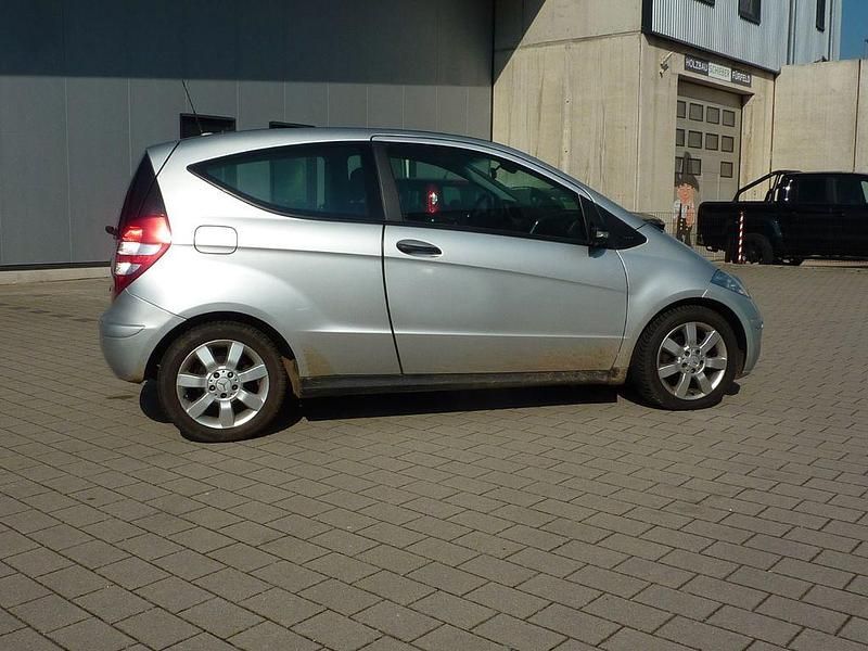 Gebraucht Mercedes A180 109 PS (80 kW) 2006 Silber Limousine