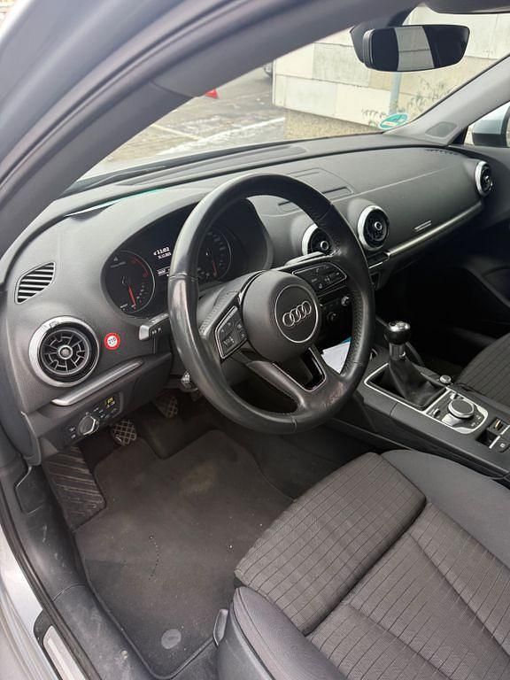 Gebraucht Audi A3 S-Line 150 PS (110 kW) 2018 Silber Limousine