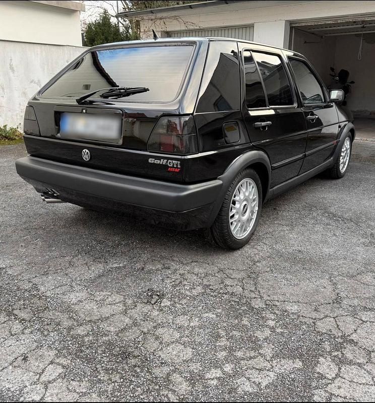 Gebraucht VW Golf II GTI 129 PS (94 kW) 1991 Schwarz Kleinwagen