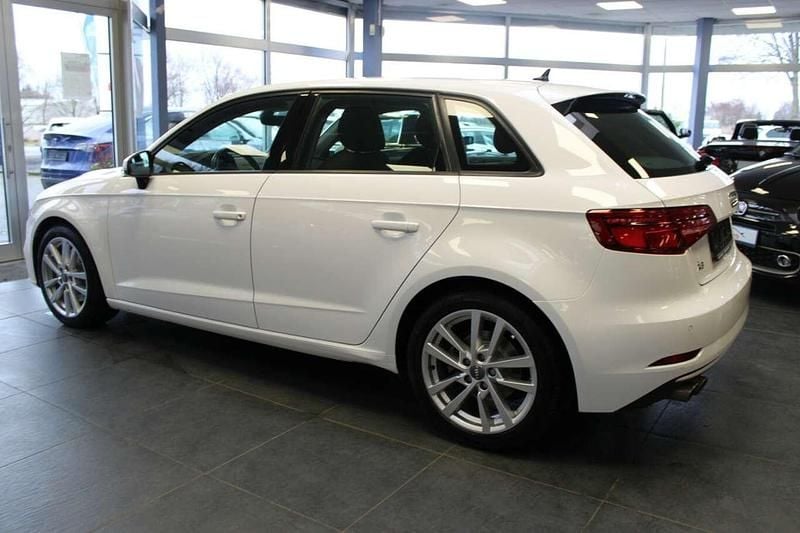 Gebraucht Audi A3 Sport 190 PS (139 kW) 2020 Weiß Limousine