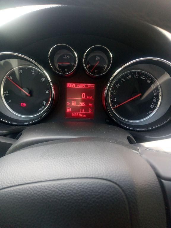 Second-hand Opel Insignia 194 CP (142 kW) 2013 Negru Break