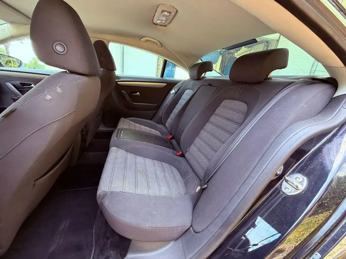 Gebraucht VW Passat 299 PS (219 kW) 2010 Schwarz Limousine
