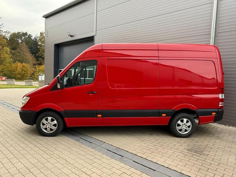 Gebraucht Mercedes Sprinter 163 PS (119 kW) 2009 Rot Van