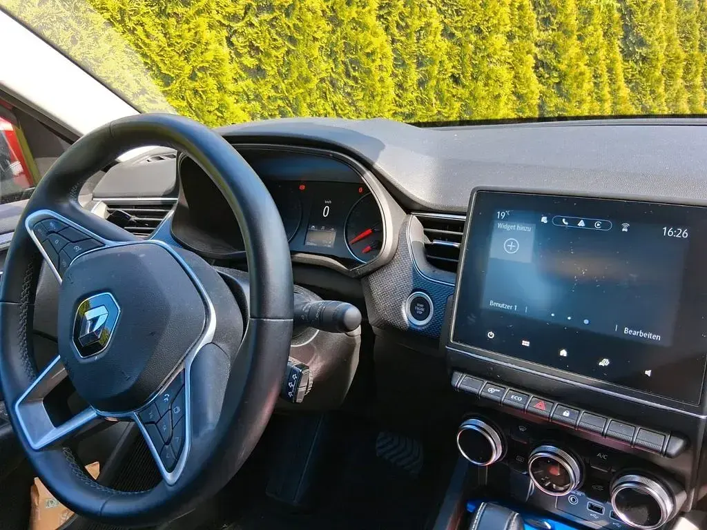 Gebraucht Renault Arkana Techno 140 PS (102 kW) 2023 Rot SUV