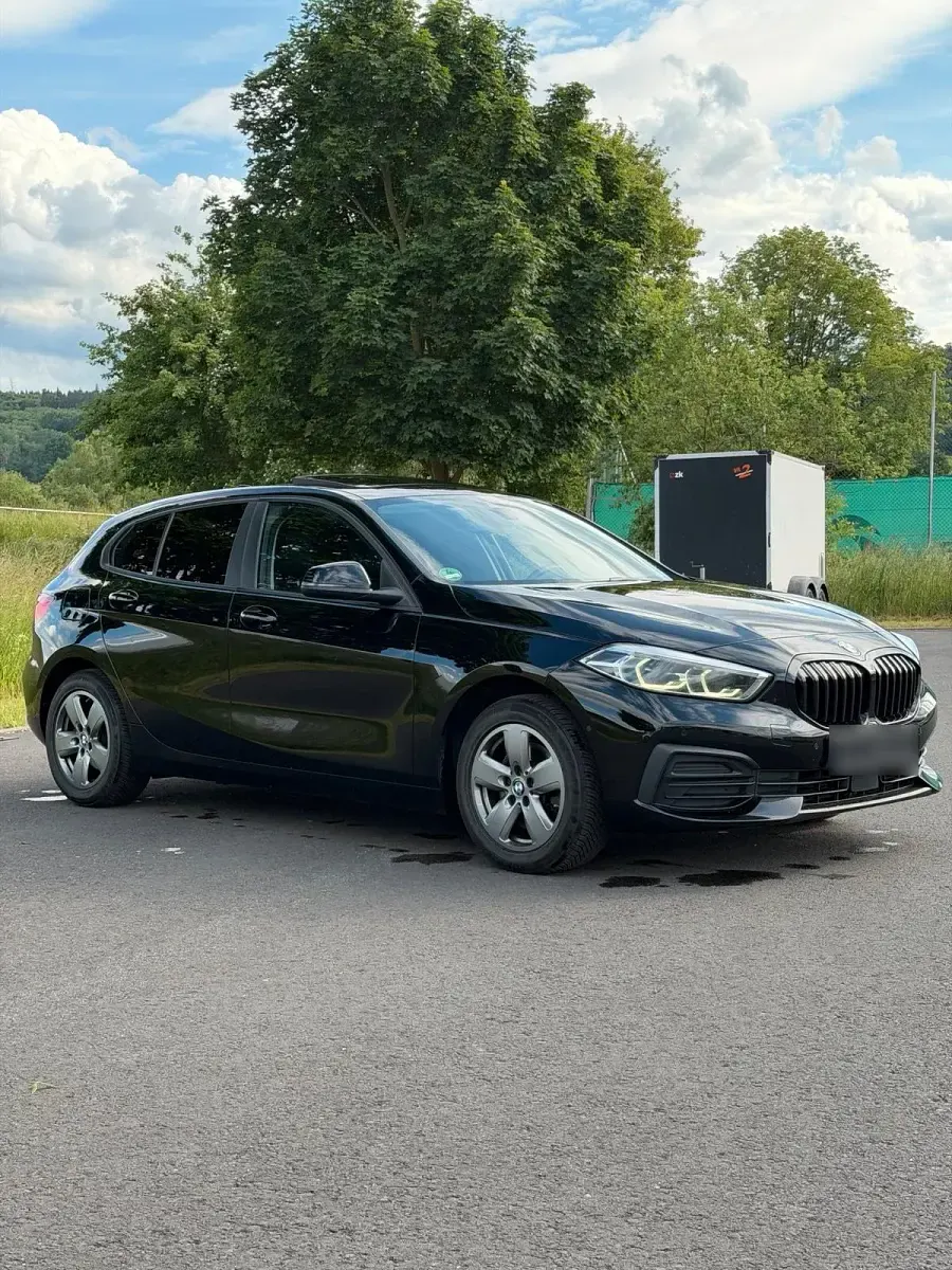 Gebraucht BMW 116 Advantage 120 PS (88 kW) 2021 Schwarz Kleinwagen