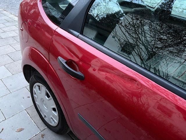 Gebraucht Ford Focus 101 PS (74 kW) 2006 Orange Limousine