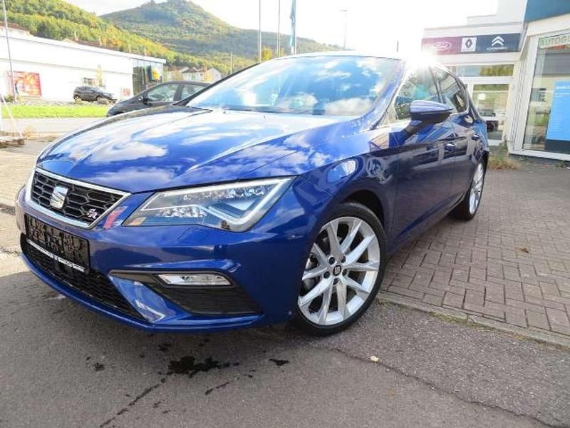 Blau Gebraucht 2019 Seat Leon FR Limousine | 15.990 € (Fairer Preis) - Bild 1/4