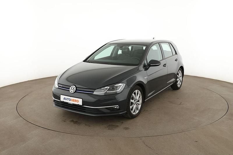 Gebraucht VW Golf VII Highline 131 PS (96 kW) 2019 Limousine