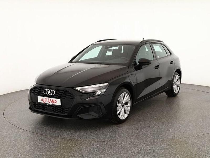 Andere Gebraucht 2022 Audi A3 e-tron Comfort Kleinwagen | 25.990 € (Fairer Preis) - Bild 1/4