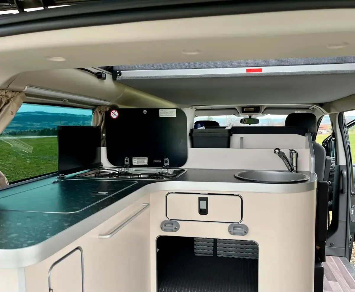 Gebraucht Ford Transit Custom Nugget 155 PS (114 kW) 2016 Schwarz Van / Kleinbus