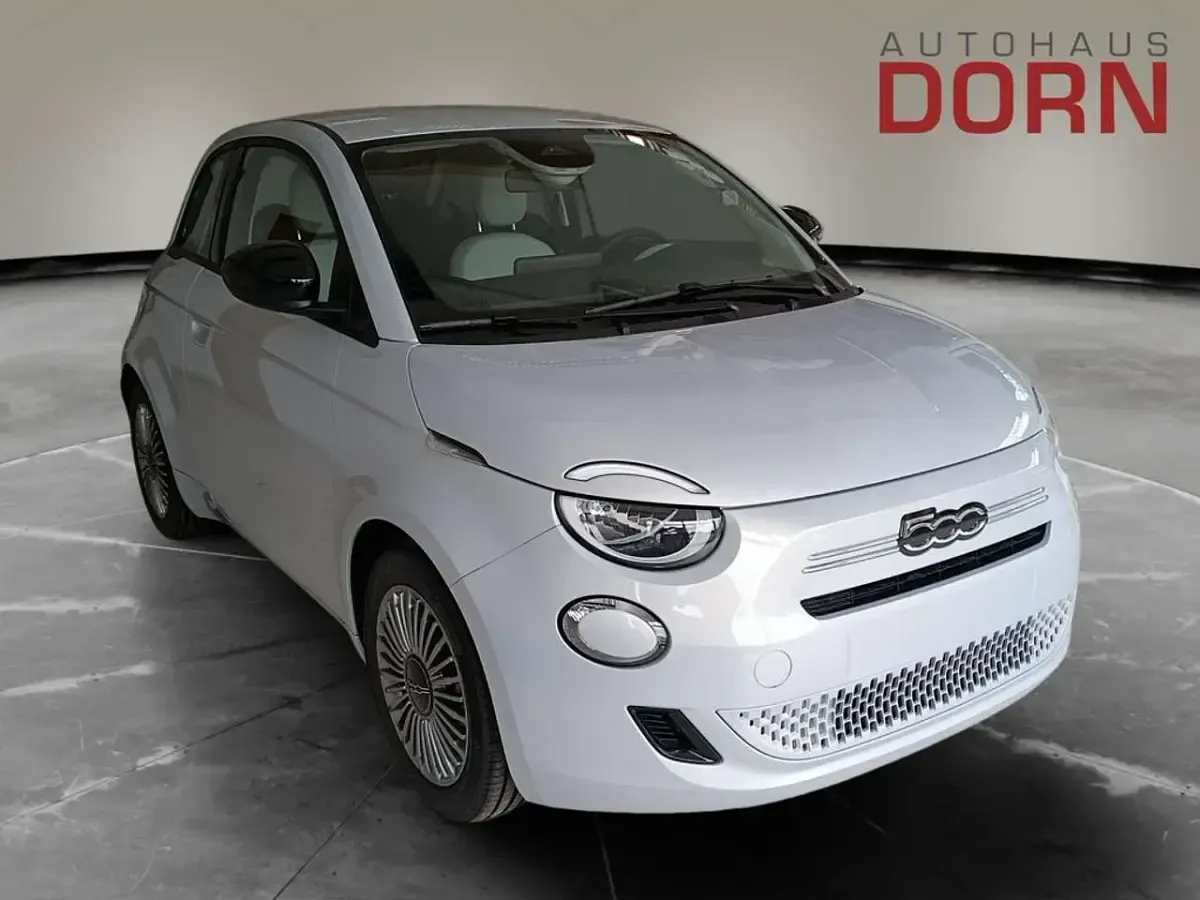Neu Fiat 500 Icon 65 PS (47 kW) 2026 Celestial blau Limousine