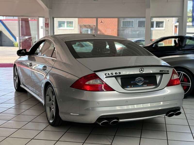 Gebraucht Mercedes CLS63 AMG AMG 514 PS (378 kW) 2006 Iridiumsilber  metalliclack Coupé