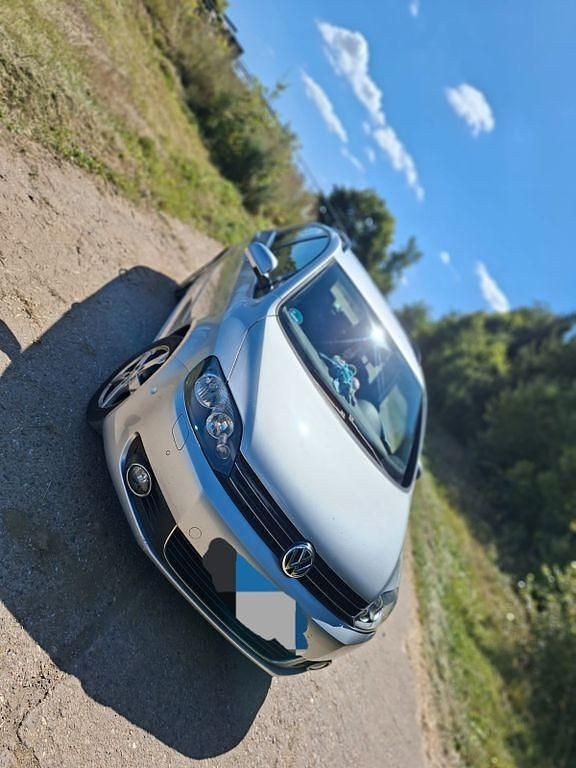 Silber Gebraucht 2010 VW Golf Plus Cross Team Van / Kleinbus | 6.400 € (Fairer Preis) - Bild 1/4