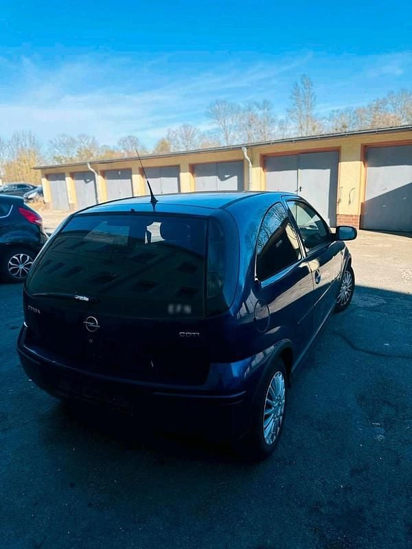 Gebraucht Opel Corsa 75 PS (55 kW) 2002 Kleinwagen