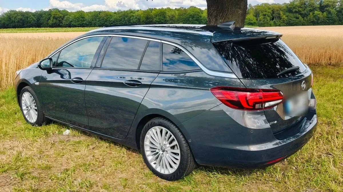Gebraucht Opel Astra 150 PS (110 kW) 2016 Grau Limousine