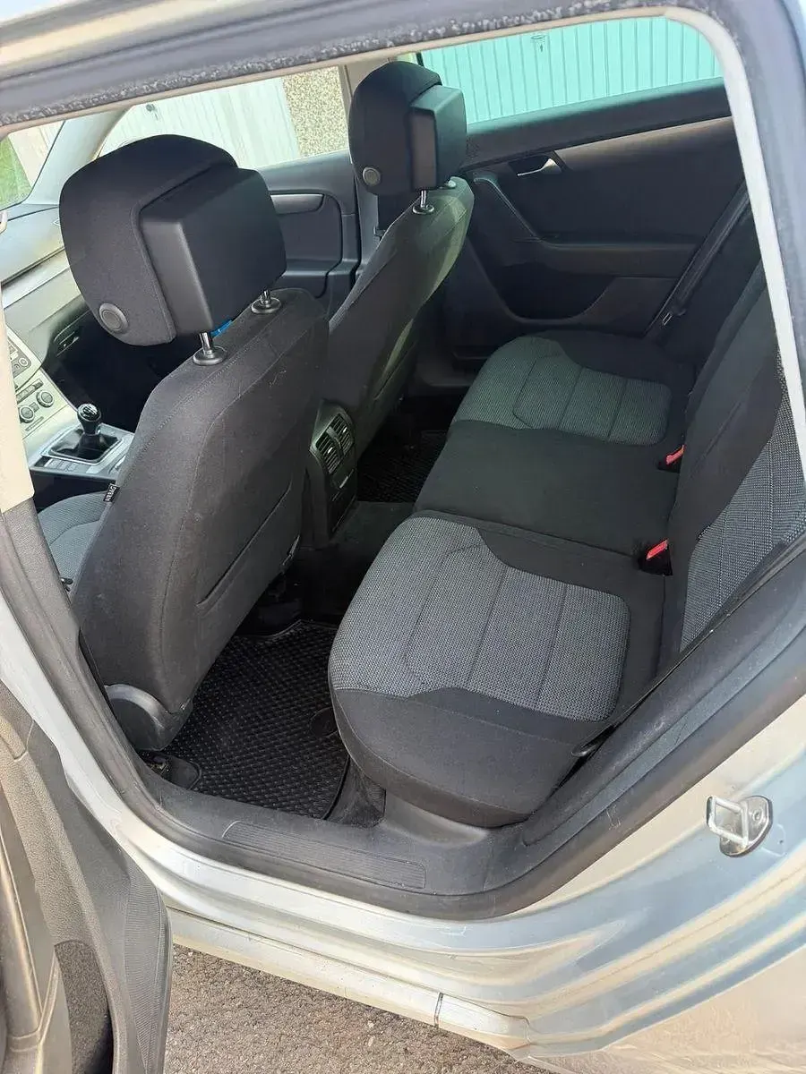 Używany VW Passat Edition 122 KM (89 kW) 2013 Srebrny Sedan/Limuzyna