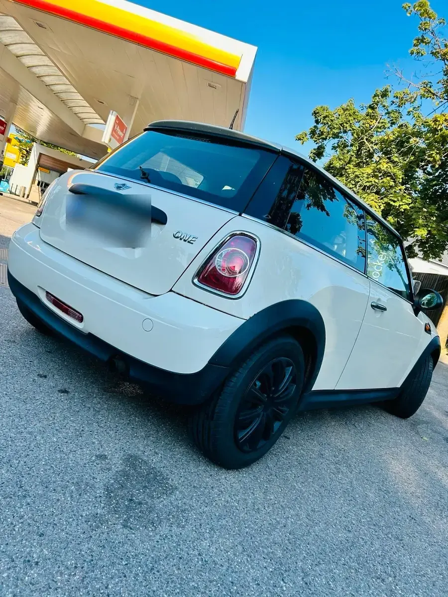 Gebraucht Mini Cooper Coupé 72 PS (52 kW) 2010 Andere farben Coupé