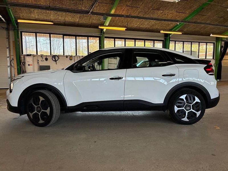 Second-hand Citroën C4 Feel 110 CP (80 kW) 2021 Alb Berlinǎ