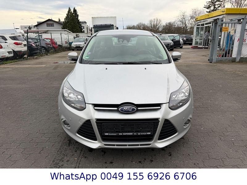 Gebraucht Ford Focus Titanium 125 PS (91 kW) 2013 Silber Kombi