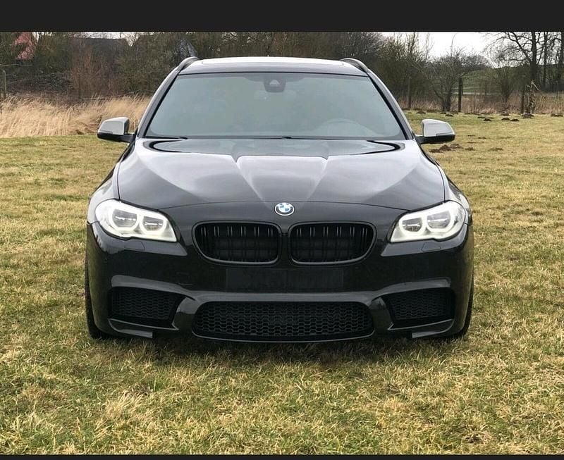 Schwarz Gebraucht 2016 BMW M550 Limousine | 25.000 € (Fairer Preis) - Bild 1/4