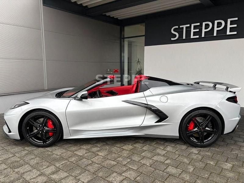 Neu Corvette Stingray 481 PS (353 kW) 2026 Silber Cabrio