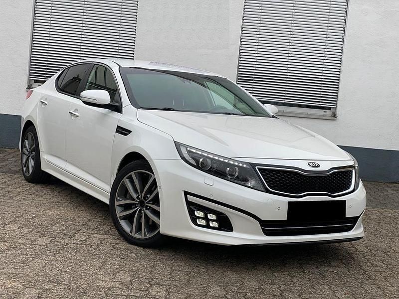 Weiß Gebraucht 2014 Kia Optima Limousine | 12.900 € (Fairer Preis) - Bild 1/4