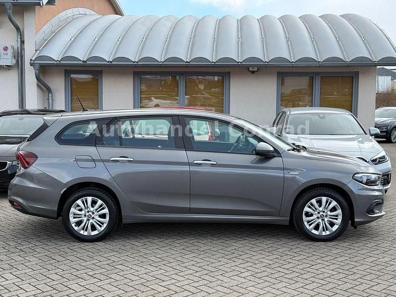 Gebraucht Fiat Tipo 95 PS (69 kW) 2019 Grau Kombi