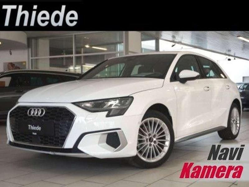 Ibisweiß Gebraucht 2023 Audi A3 Sportback Comfort Limousine | 24.500 € (Guter Preis) - Bild 1/3