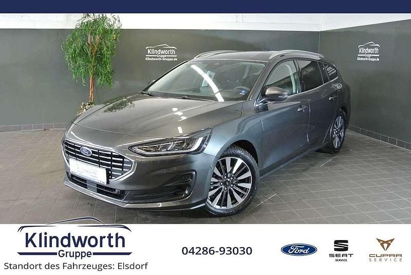 Grau Gebraucht 2023 Ford Focus Titanium X Kombi | 25.950 € (Teuer) - Bild 1/4