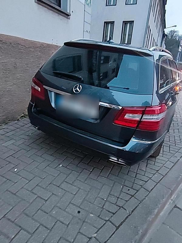 Gebraucht Mercedes E350 265 PS (194 kW) 2013 Grau Kombi