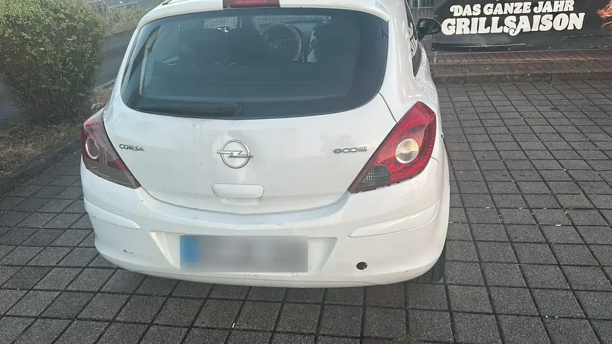 Gebraucht Opel Corsa 61 PS (44 kW) 2010 Weiß Kleinwagen