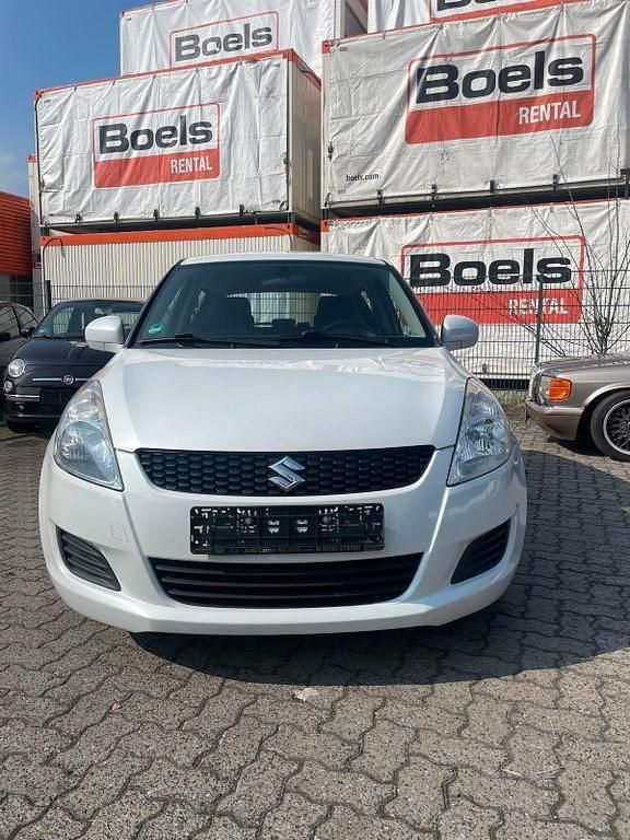 Gebraucht Suzuki Swift Club 94 PS (69 kW) 2013 Weiß Kleinwagen
