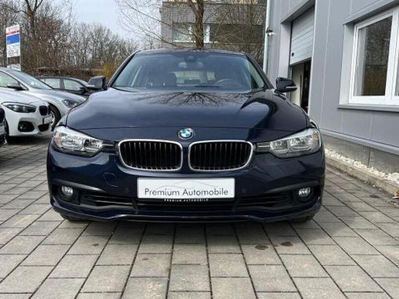 Gebraucht BMW 320 Advantage 184 PS (135 kW) 2016 Blau Kombi