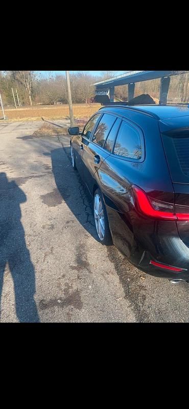 Gebraucht BMW 320 Advantage 190 PS (139 kW) 2020 Schwarz Kombi