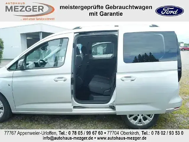 Gebraucht Ford Tourneo Connect Titanium 122 PS (89 kW) 2023 Silber Van / Kleinbus