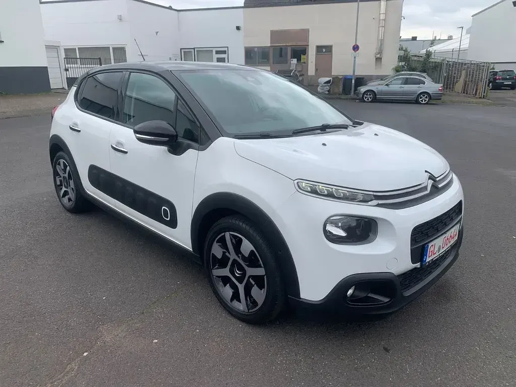 Gebraucht Citroën C3 Shine 110 PS (80 kW) 2019 Weiß Kleinwagen